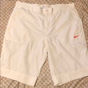Nike Dri-Fit White Golf Shorts Size 36